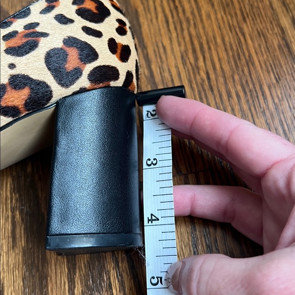 Marc Fisher faux animal hair cheetah block heeled pumps - size 6 - Picture 7 of 7
